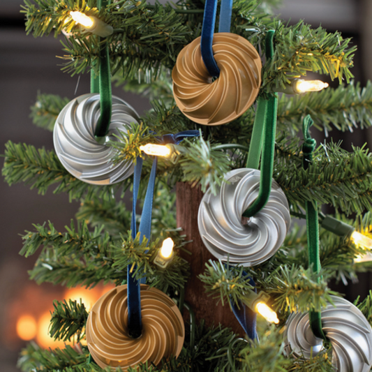 Bundt Heritage Ornament